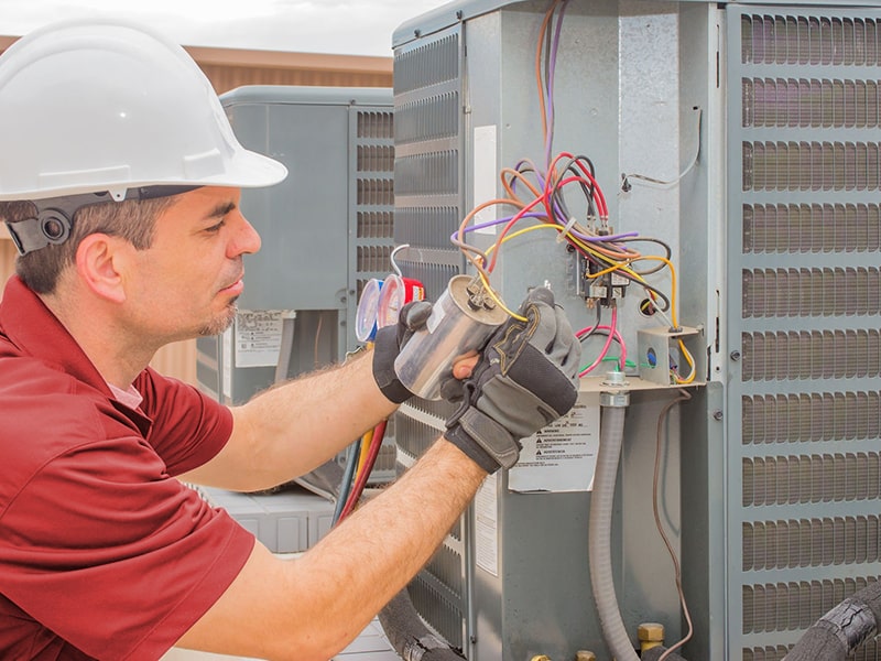 Fotografía de técnico Aires Acondicionados Chaffoteaux